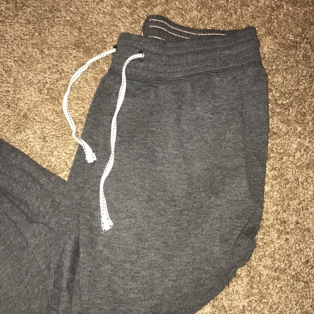Crop sweatpants